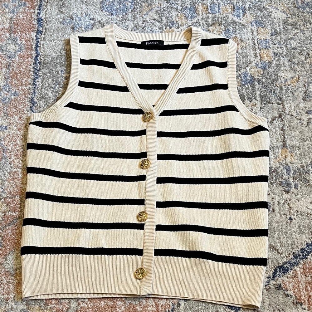 Striped Sleeveless Sweater Vest